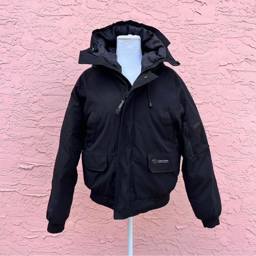 Vintage Canada Goose Down Jacket with Hood Bomber Jacket Black Size Small